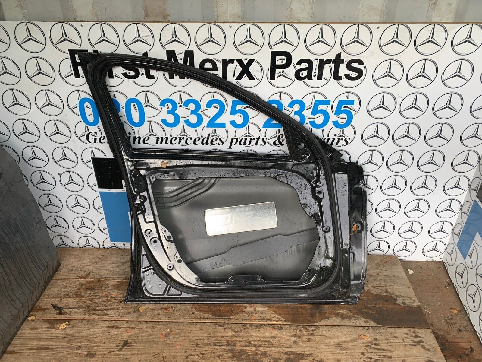 MERCEDES BENZ C CLASS W205 NEARSIDE FRONT LEFT DOOR 2013-2019