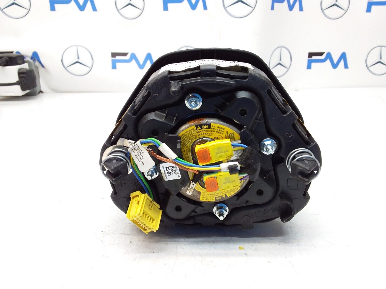 MERCEDES E-CLASS W204 STEERING WHEEL AIRBAG 308237595162-AC FM00502