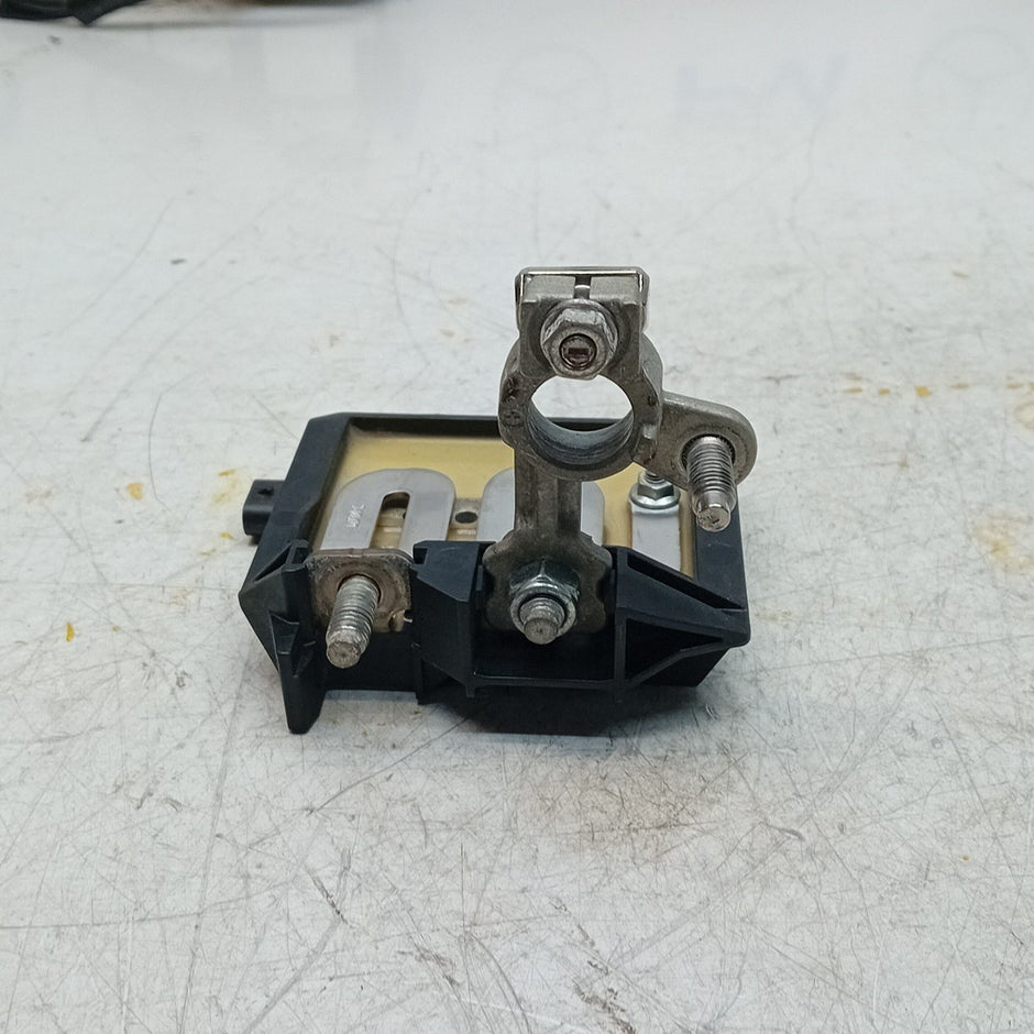 MERCEDES E-CLASS W213 NEGATIVE BATTERY CLAM TERMINAL 2016 A0009061505  FM001281