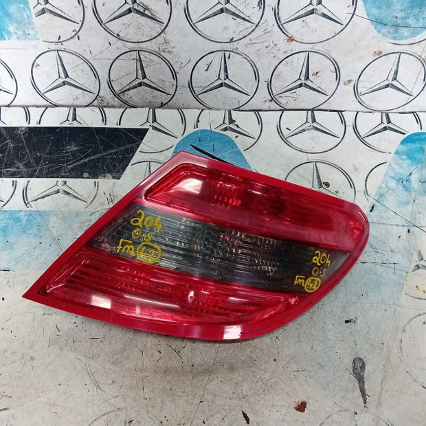 MERCEDES C CLASS SPORT W204 O/S DRIVER RIGHT REAR TAIL LIGHT 2007-11 2048203064R