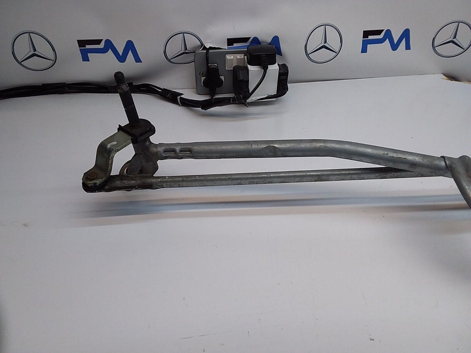 MERCEDES GLC WIPER MOTOR & LINKAGE FRONT A2538205600 W253 2015-2022 FM00193