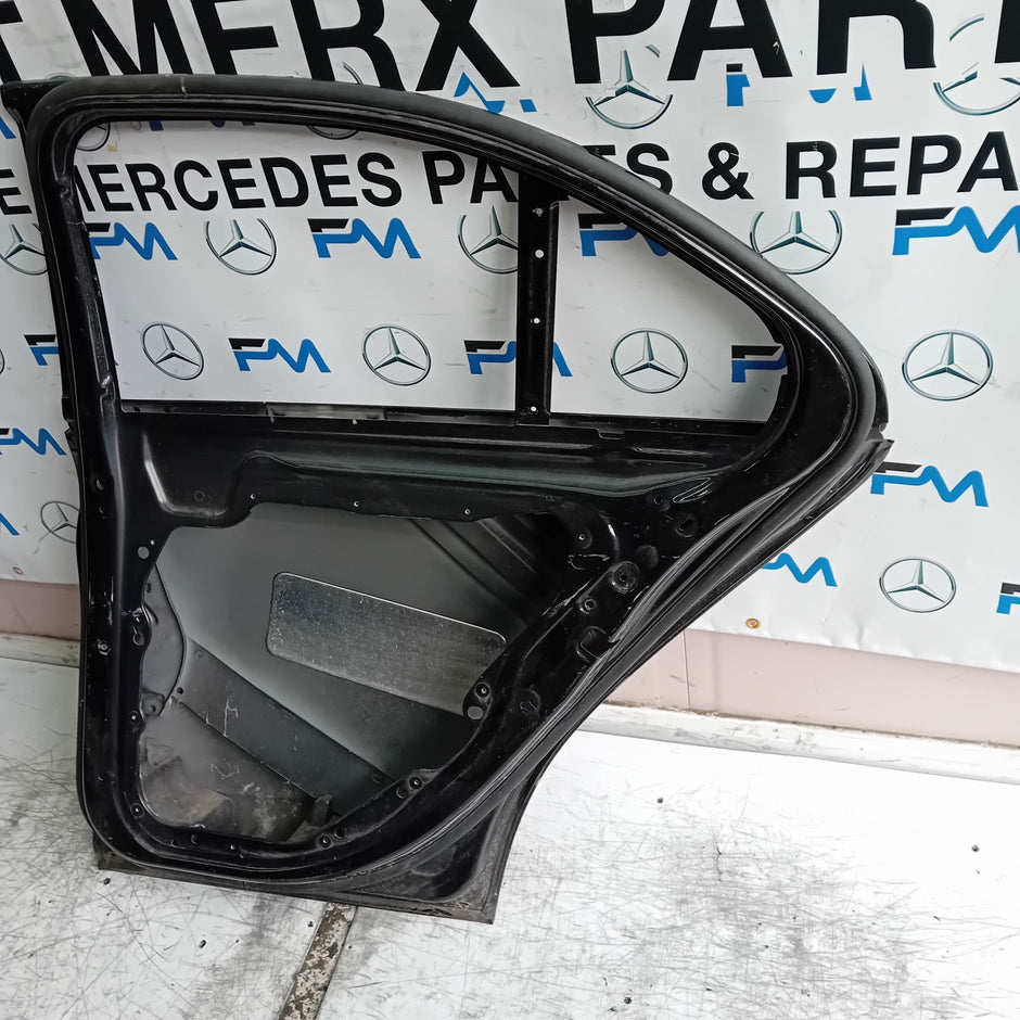 MERCEDES C-CLASS W205 SLN DRIVER REAR DOOR OSR BLACK 2014 ON FMD439