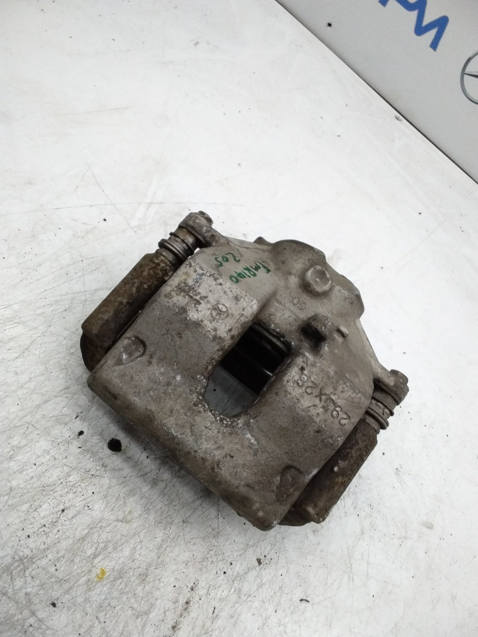 MERCEDES  C-CLASS W205 BRAKE CALIPER FRON LEFT PASSENGER SIDE  FMR140