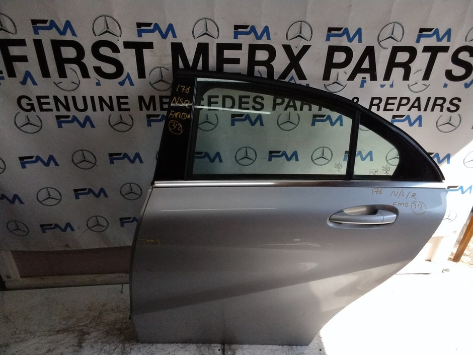 MERCEDES  A-CLASS W176 PASSENGER REAR DOOR NSR GREY 2012-2018 COMPLETE FMD312
