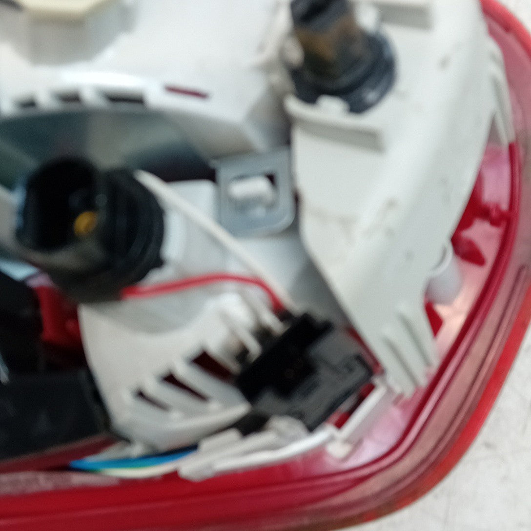 MERCEDES GLA X156 DRIVER RIGHT  REAR INNER TAIL LIGHT A1569060458 2015 FMT286