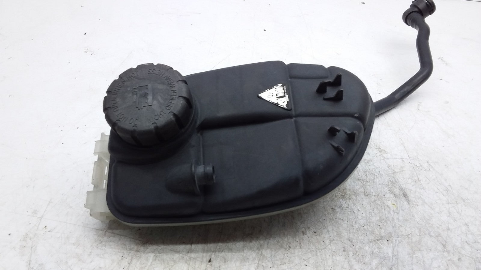 MERCEDES BENZ B-CLASS W246 COOLANT EXPANSION TANK A2465000049 FMR442