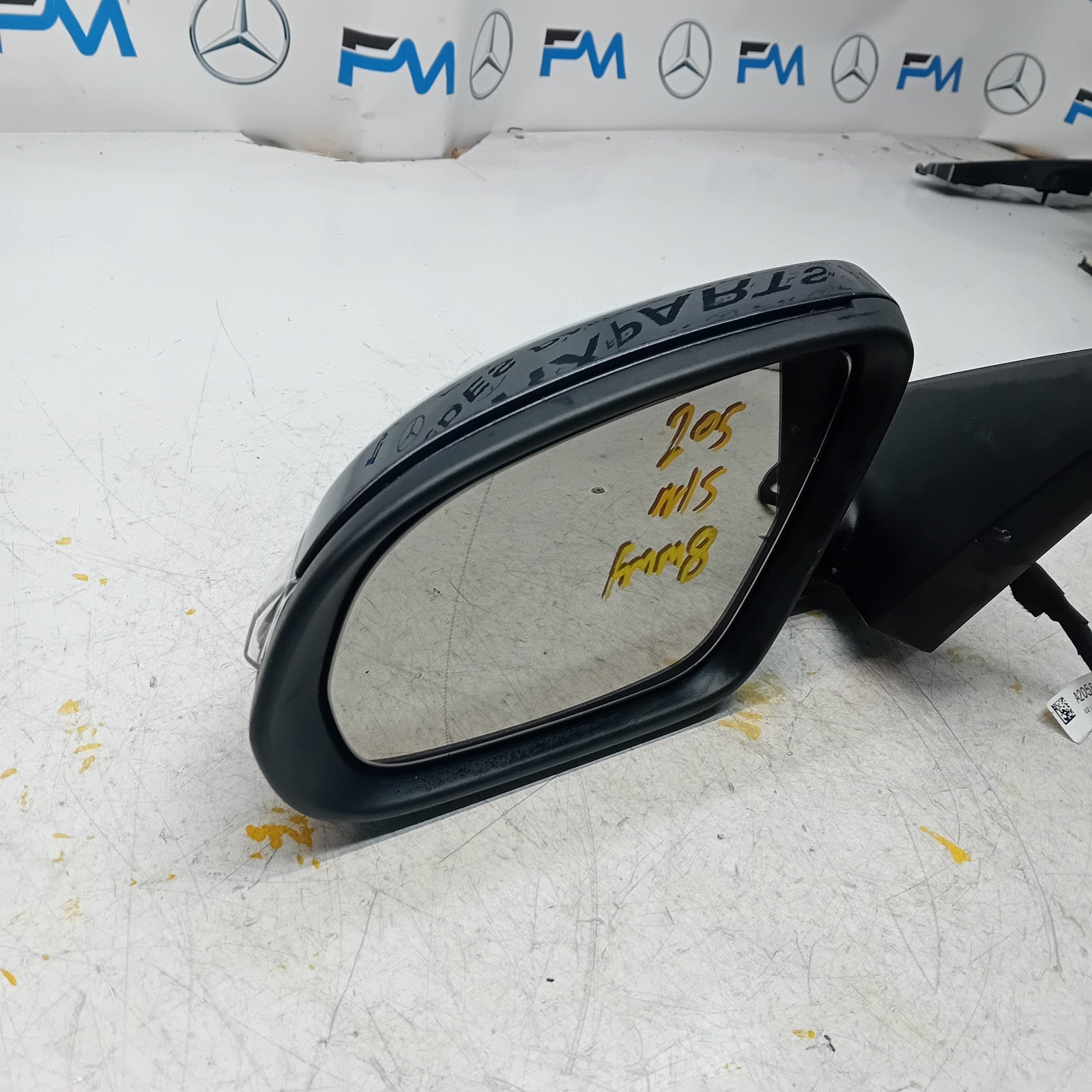 MERCEDES C-CLASS 2014 On W205 PASSENGER SIDE WING MIRROR A2058101916  FMM8
