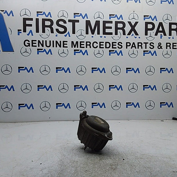 MERCEDES BENZ  E-CLASS W212  ENGINE MOUNT RIGHT OS A2122404217 FMR328