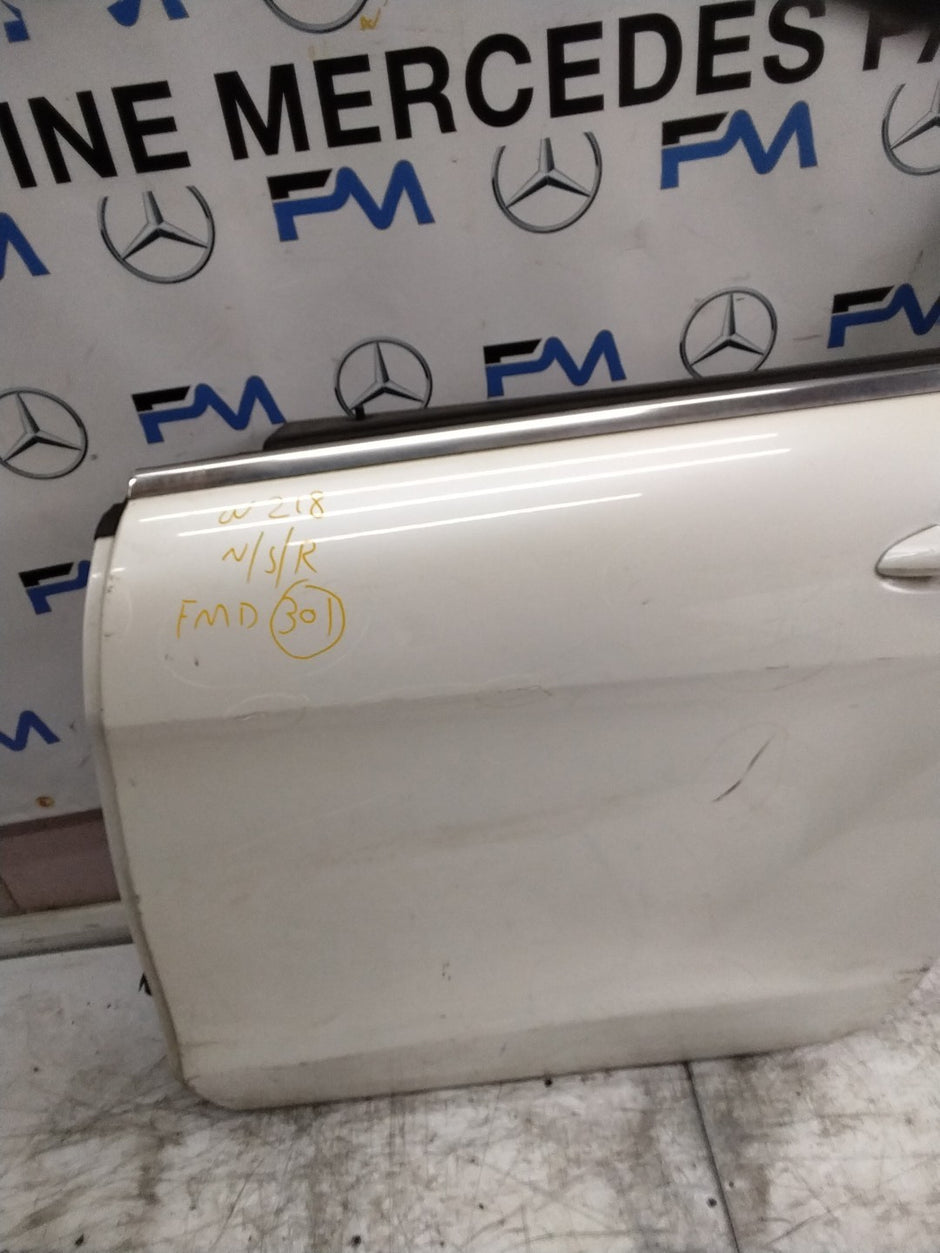 MERCEDES CLS W218  COUPE PASSENGER REAR DOOR NSR WHITE 2011-17 COMPLETE FMD301