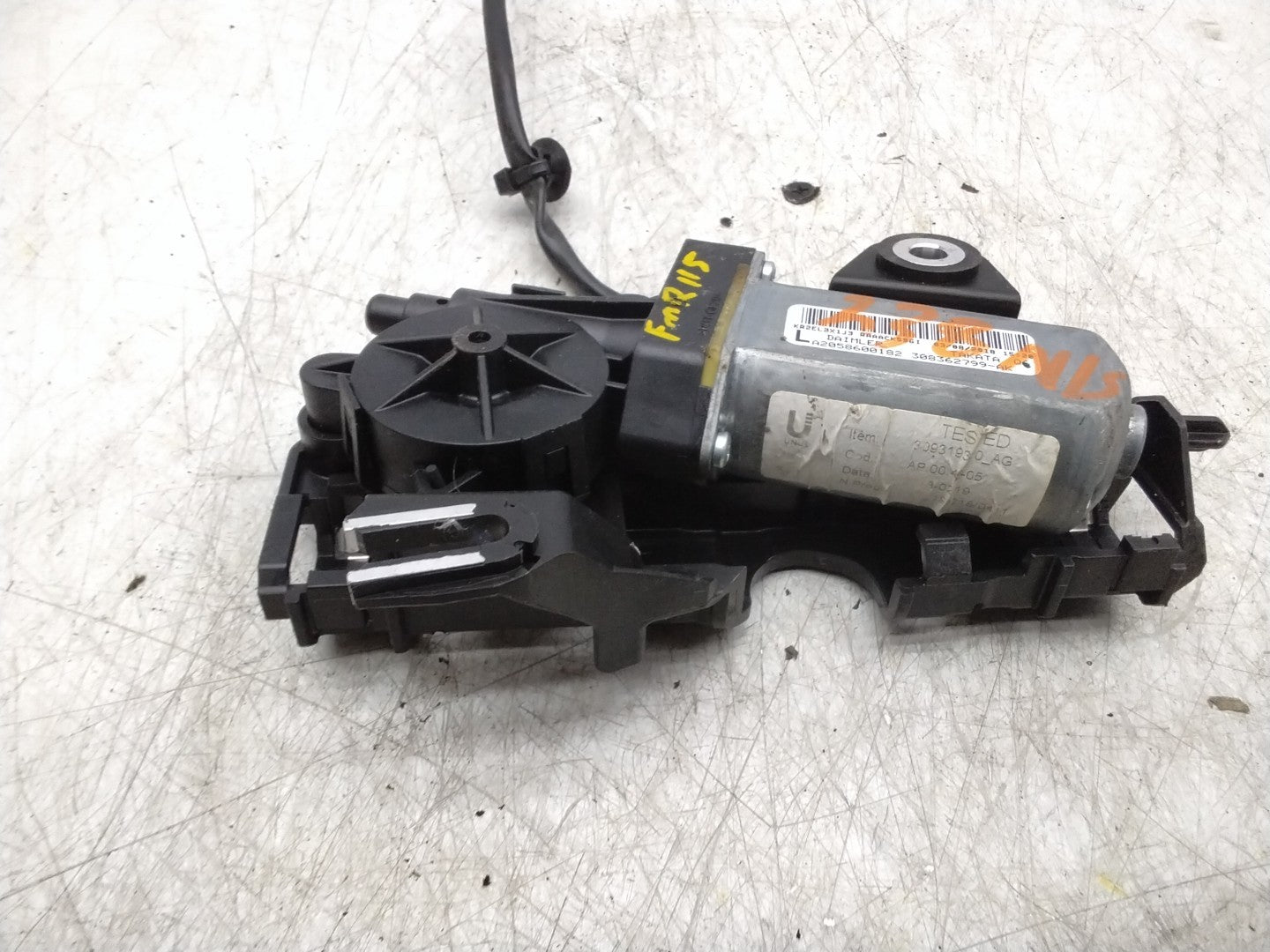  MERCEDES E-CLASS W238 FRONT NEAR SIDE SEAT BELT RETRACTOR A2058600182 FMR115