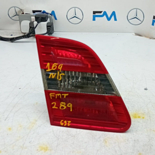 MERCEDES A-CLASS W169 PASSENGER LEFT  REAR TAIL LIGHT A1698201564 2004-12 FMT289