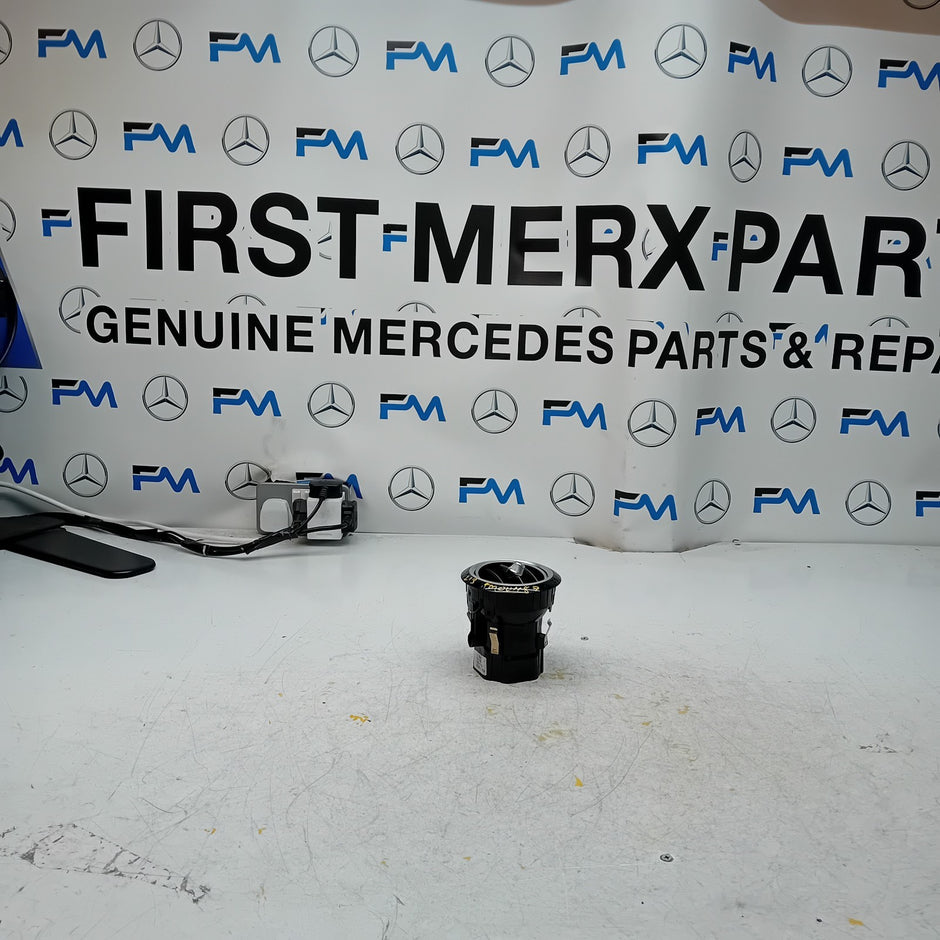 MERCEDES BENZ E-CLASS W213 DASHBOARD AIR VENT 2016-20 A2138308000 FM001187