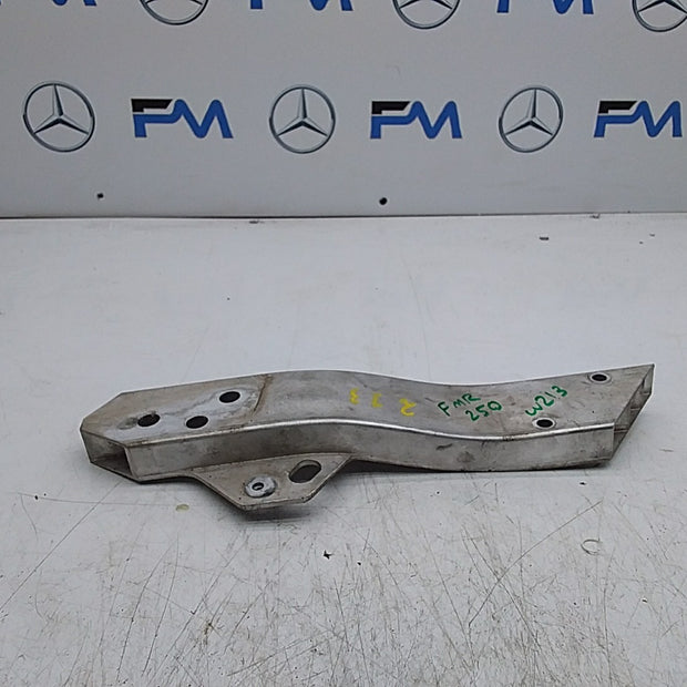 MERCEDES E-CLS W213 RADIATOR SUPPORT BRACKET RIGHT FMR250