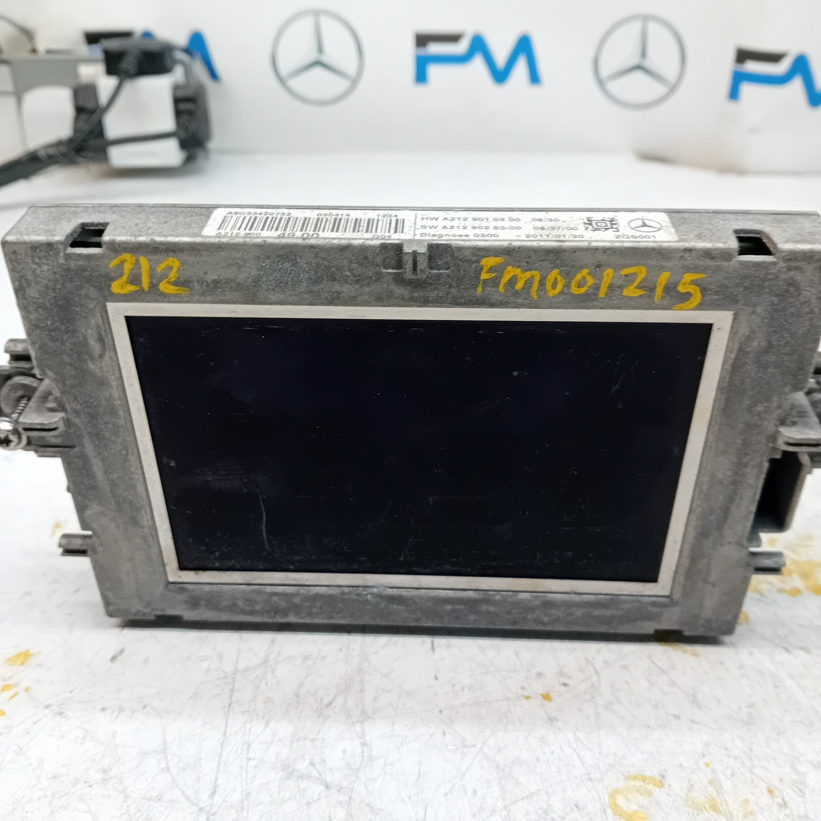 MERCEDES BENZ E-CLASS W212 SAT NAV DISPLAY SCREEN A2129004900 FM001215