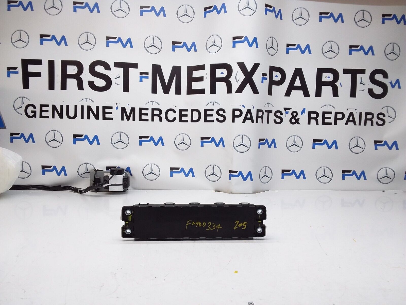 2015 MERCEDES BENZ C-CLASS W205 DRIVER SIDE KNEE AIRBAG A2058601600 FM00334