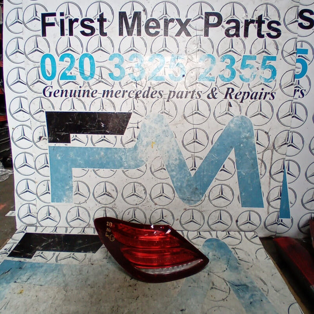 MERCEDES BENZ E-CLASS W213 E63 PASSENGER SIDE (NEAR SIDE) REAR LIGHT A2139067900