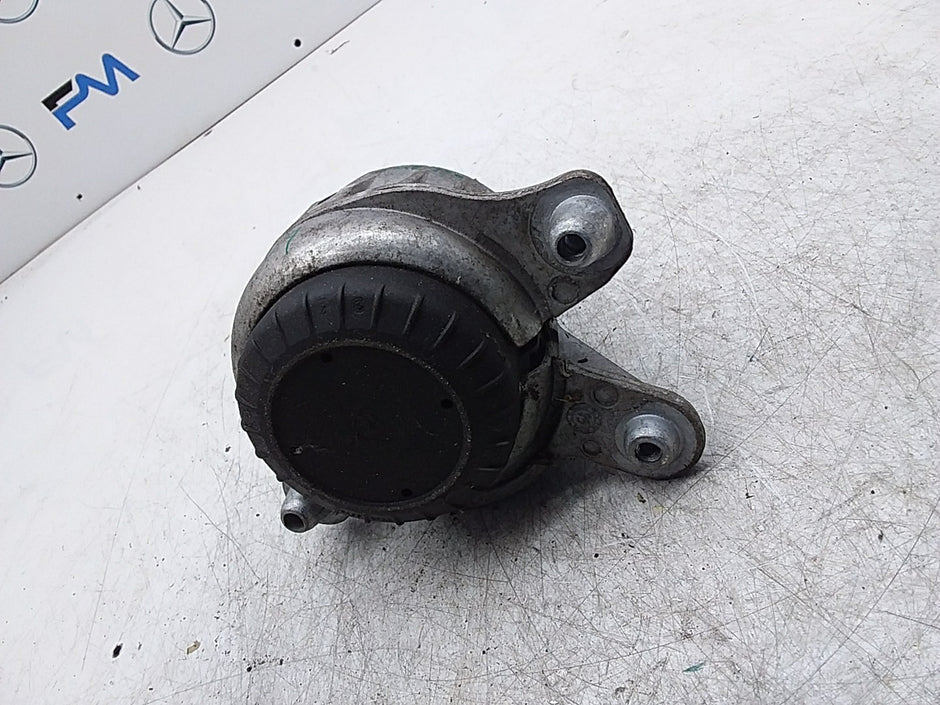 MERCEDES BENZ  C-CLASS W205  ENGINE MOUNT LEFT NS A2052406617 FMR329