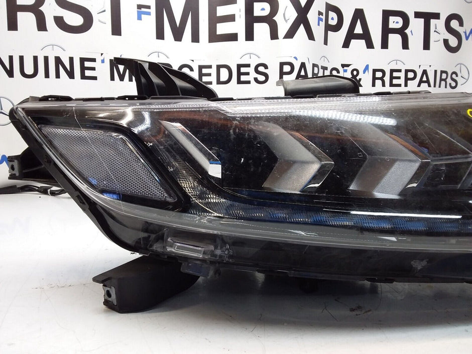 MITSUBISHI OUTLANDER MK3 2018 HEADLIGHT DRIVER SIDE LEFT R009A Z8CX FMH68