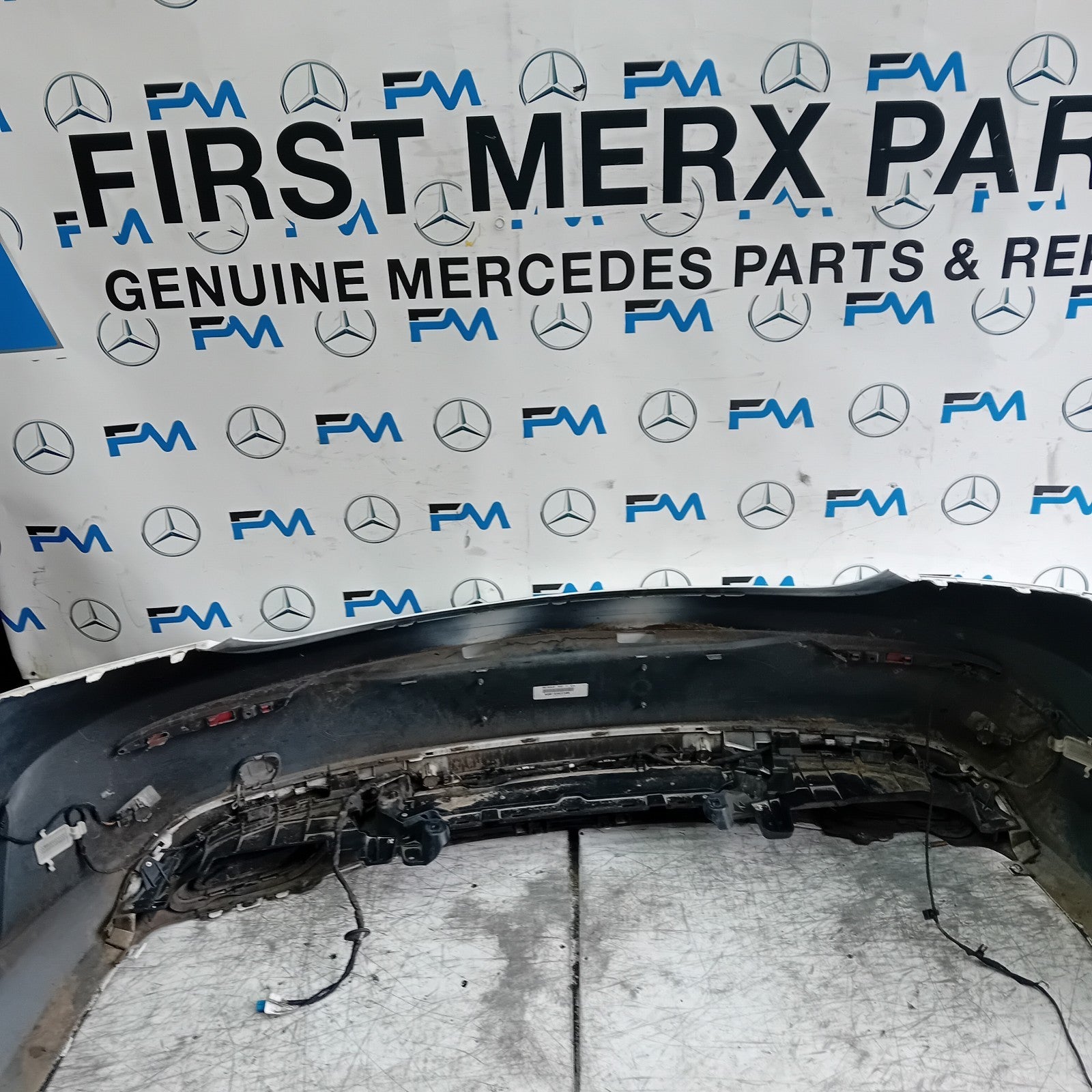 MERCEDES BENZ GLC W253 REAR BUMPER 2015 GREY COMPLETE A2538850200 FMX65