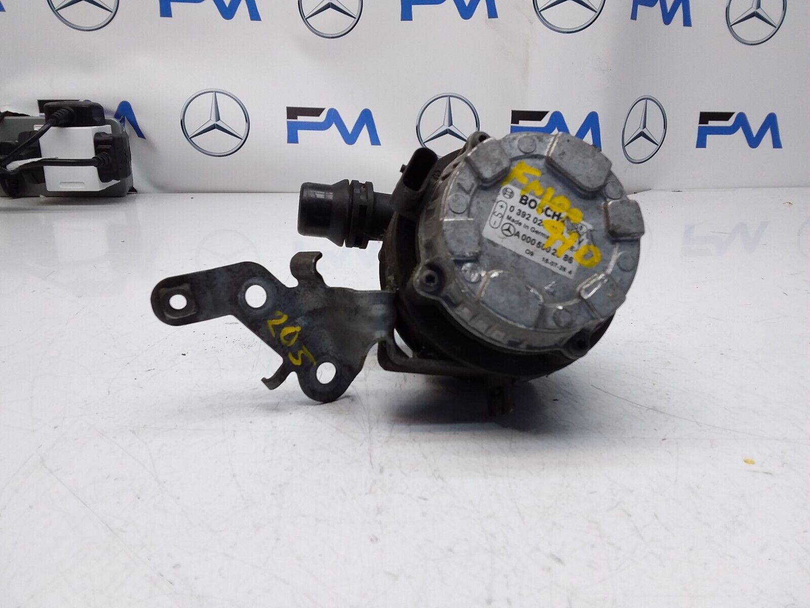 MERCEDES C-CLASS W205 ELECTRIC COOLER WATER PUMP A2055013020 FM00410