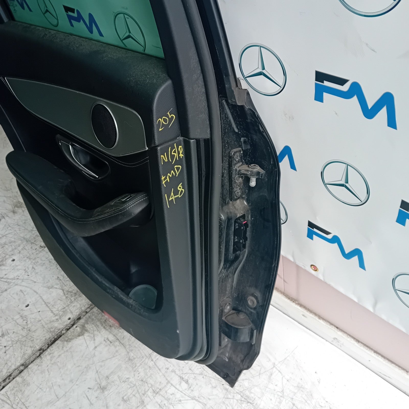 MERCEDES BENZ C-CLASS W205 PASSENGER SIDE REAR DOOR N/S/R BLACK  COMPLETE FMD148