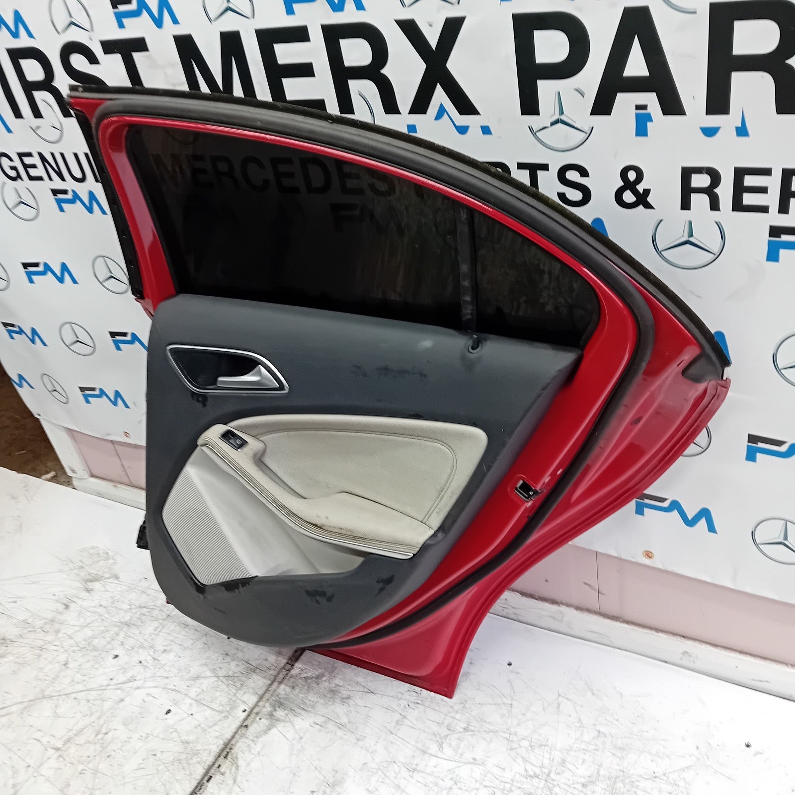 MERCEDES BENZ  A-CLASS W176 DRIVER SIDE REAR DOOR O/S/R RED COMPLETE FMD136