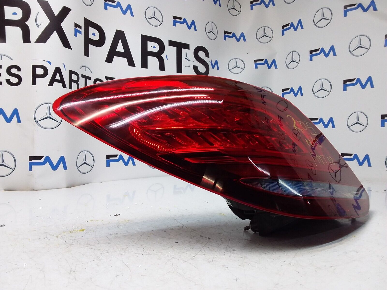 MERCEDES  C CLASS W205 REAR PASSENGER SIDE LED LIGHT A2059067103 FMT18 2015