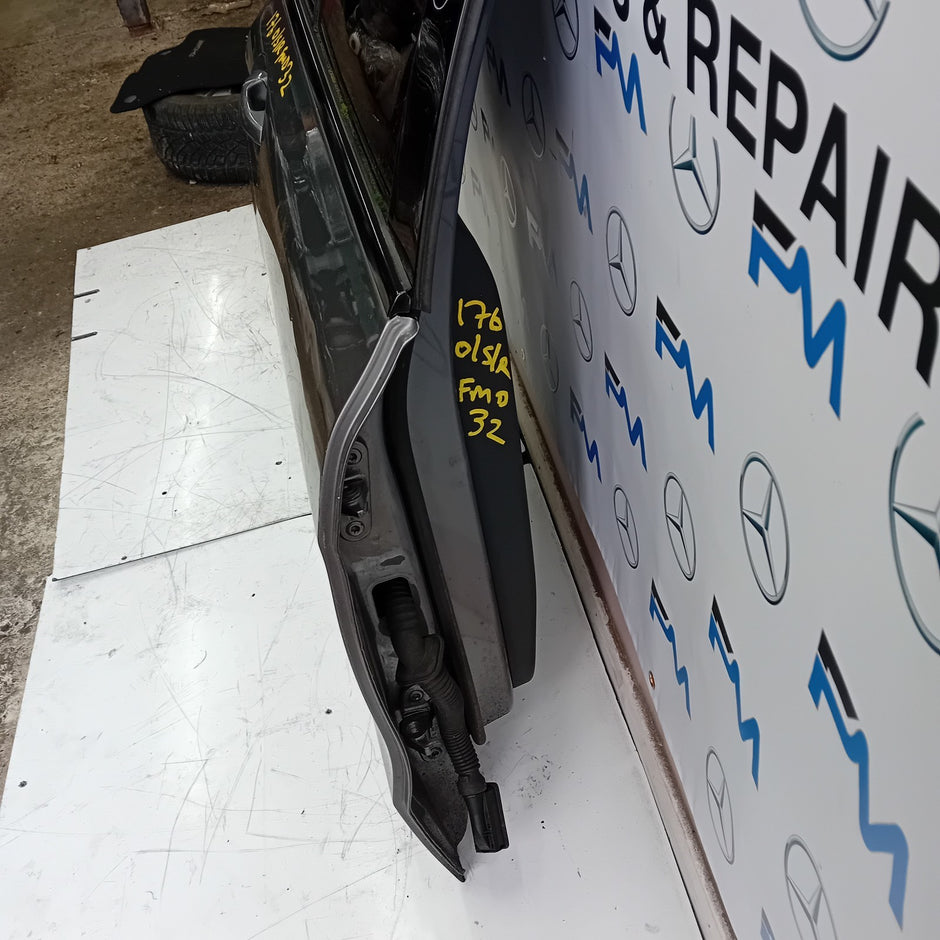 MERCEDES BENZ A-CLASS W176 DRIVER SIDE REAR DOOR O/S/R COMPLETE GREY FMD32