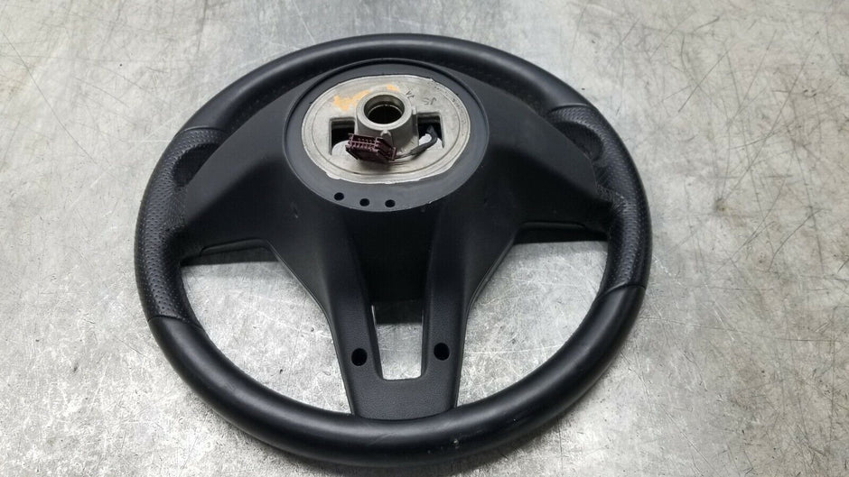 GENUINE MERCEDES BENZ W204 MULTIFUNCTION STEERING WHEEL A2184600518 BLACK