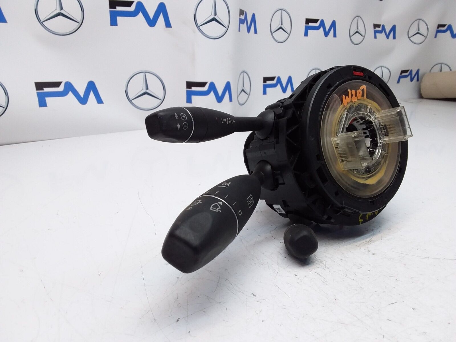 Mercedes E-CLASS W207 INDICATOR/WIPER GEAR SELECT + SQUIB  2010 FM00551