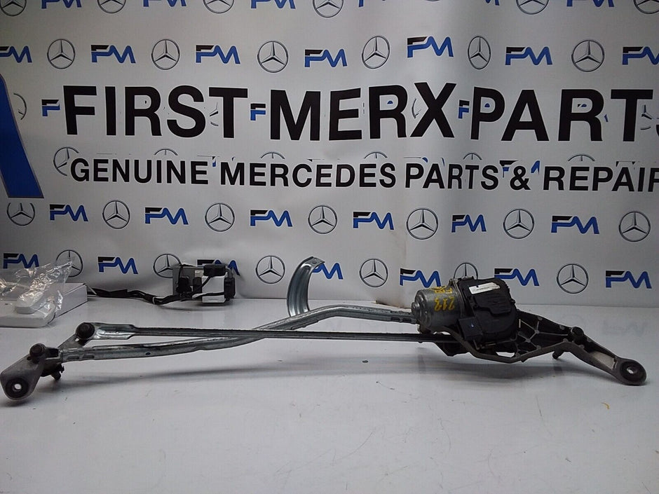 MERCEDES E-CLASS 2016 W213 A2138200740 FRONT WIPER MOTOR  FM00181