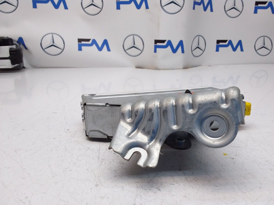 MERCEDES  C-CLASS W205 PASSENGER REAR SIDE  AIRBAG MODULE A2058604701 FM00466
