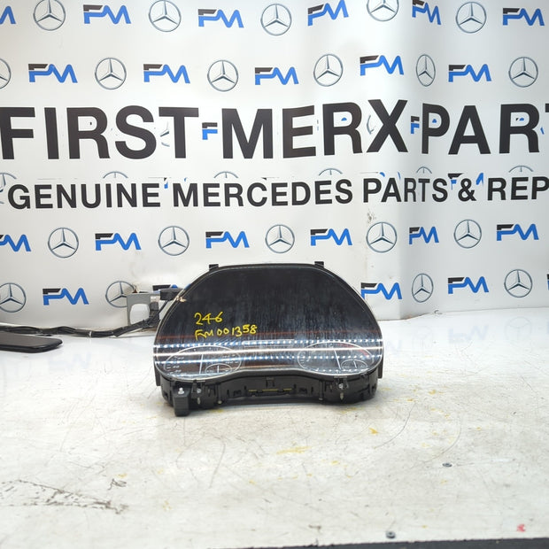 MERCEDES B-CLASS W246 SPEEDOMETER INSTRUMENT CLUSTER BLACK A2469002107 FM001358