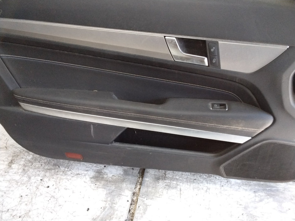 MERCEDES BENZ E-CLS W207  PASSENGER FRONT DOOR NSF BLUE 2009-16  FMD593