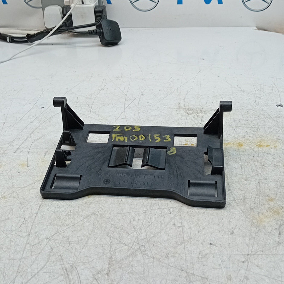 MERCEDES C CLASS W205 SAT NAV SYSTEM HEADUNIT MOUNT BRACKET A2055457200 FM001538
