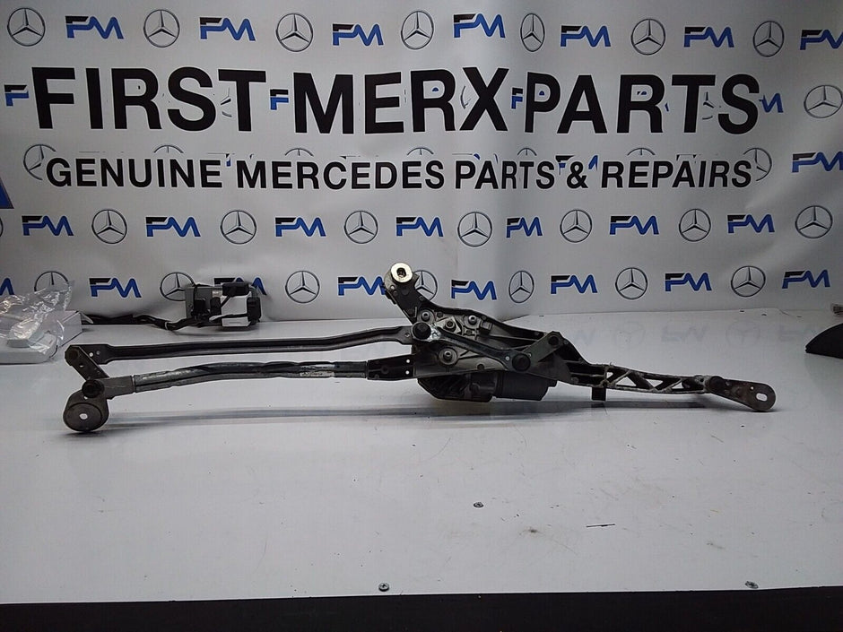 MERCEDES E-CLASS 2012-2016 W212 A2128201340 FRONT WIPER MOTOR  FM00170