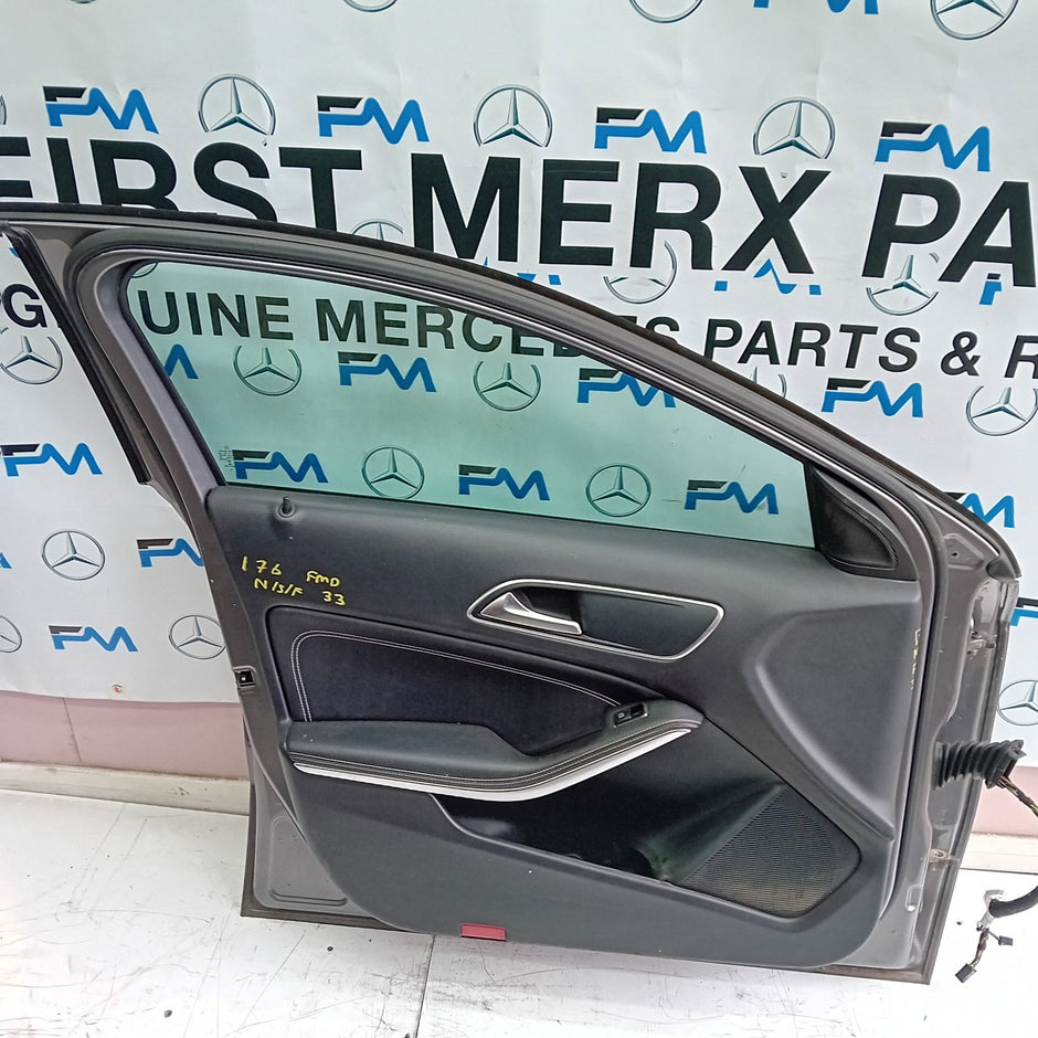 MERCEDES BENZ A-CLASS W176 PASSENGER SIDE FRONT DOOR N/S/F COMPLETE GREY FMD33