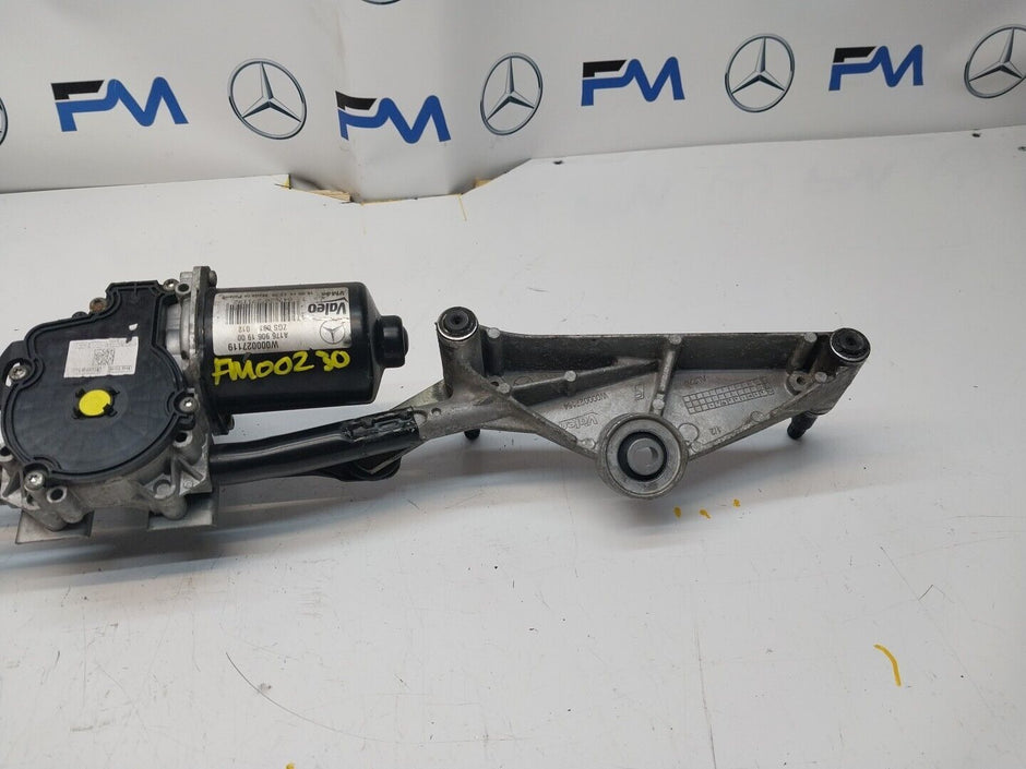 MERCEDES-BENZ A CLA GLA 2015-2018 Wiper Motor Front & Linkage A1769061900FM00230