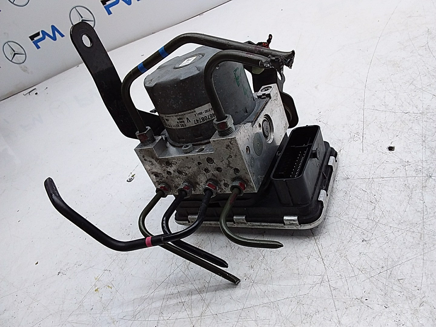 MITSUBISHI OUTLANDER MK3 HYBRID ABS PUMB AMPLIFIER UNIT 4670B747 FMR496