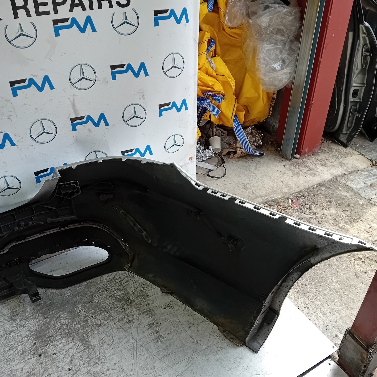 MERCEDES BENZ E-CLASS W212 REAR BUMPER SILVER 2014 A2128853238 FMX123
