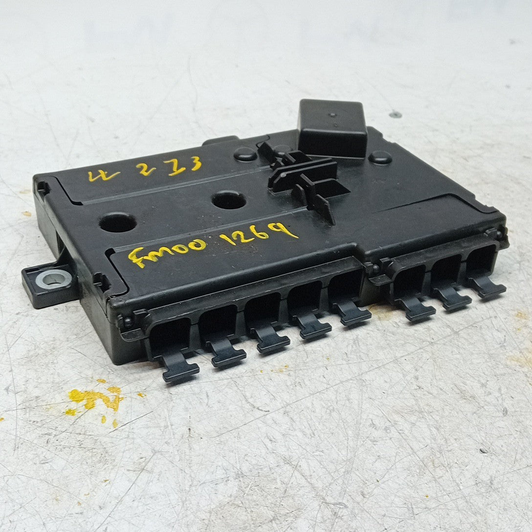 MERCEDES BENZ  E-CLASS  W213 FUSE RELAY JUNCTION BOX  A2135406200  FM001269