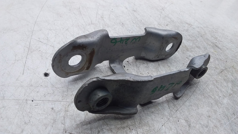 MERCEDES BENZ B-CLASS W246 ENGINE MOUNT BRACKET A2462400809 FMR451