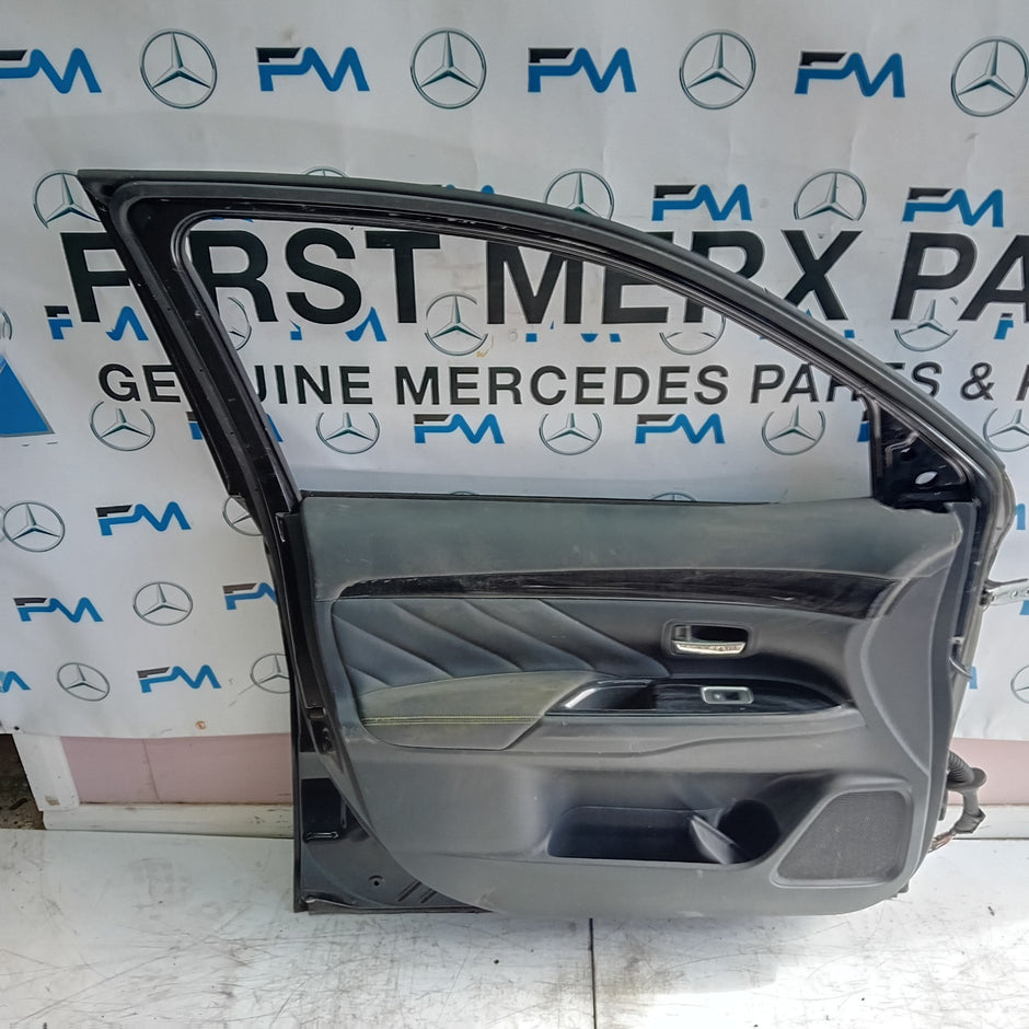 MITSUBISH OUTLANDER MK3 PASSENGER FRONT DOOR NSF BLACK 2013 COMPLETE FMD187