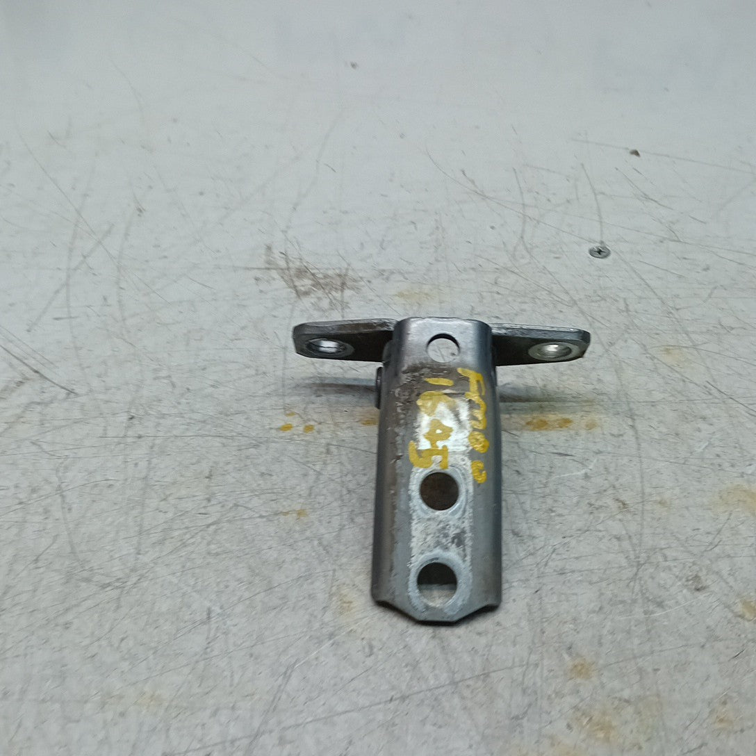 MITSUBISHI OUTLANDER MK3  FRONT DOOR HINGE PANEL E1 A046834 FM001645