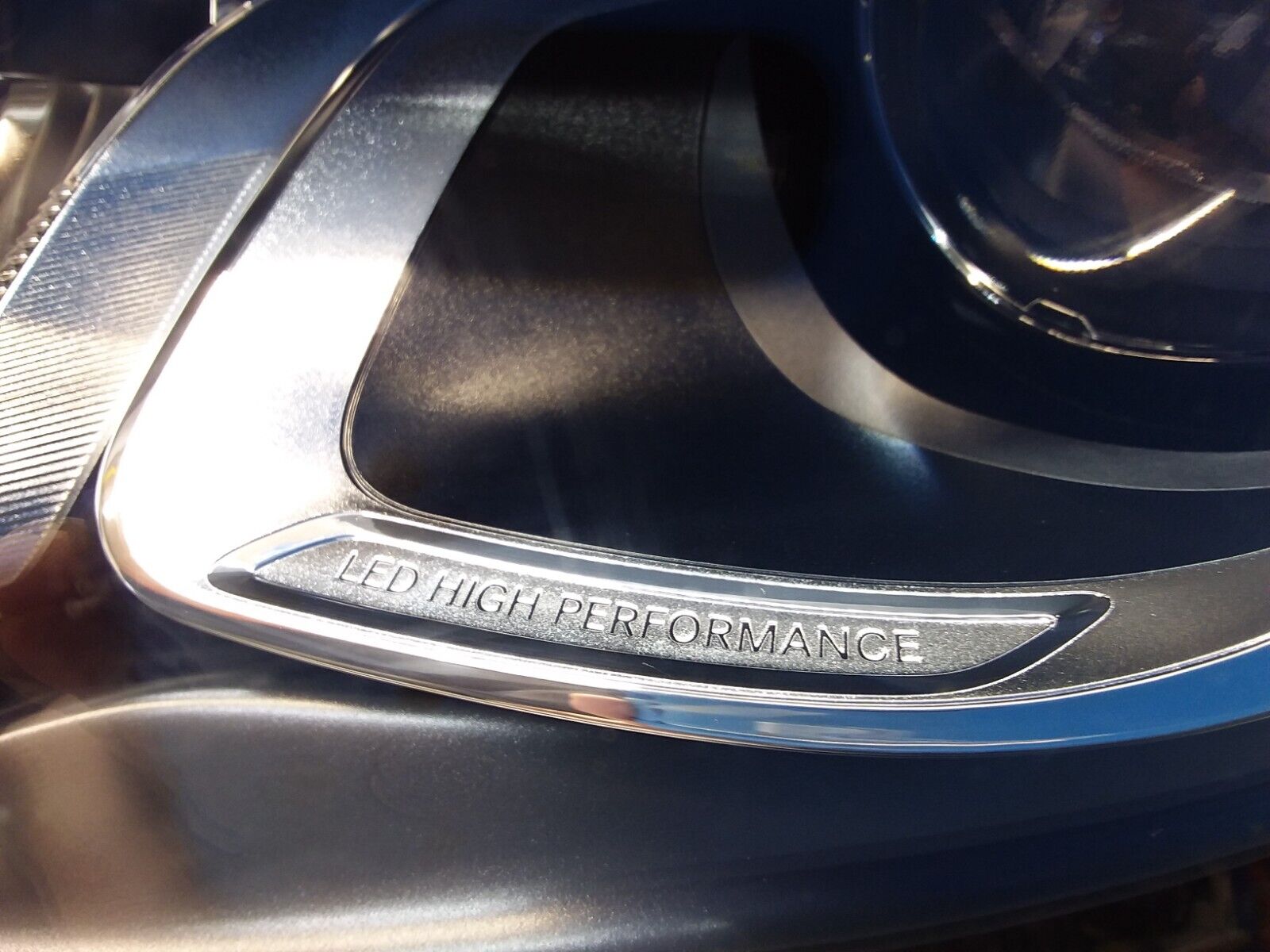 2017 MERCEDES A CLASS W253 N/S Passenger Side Front Headlight A2539065101 FMH1