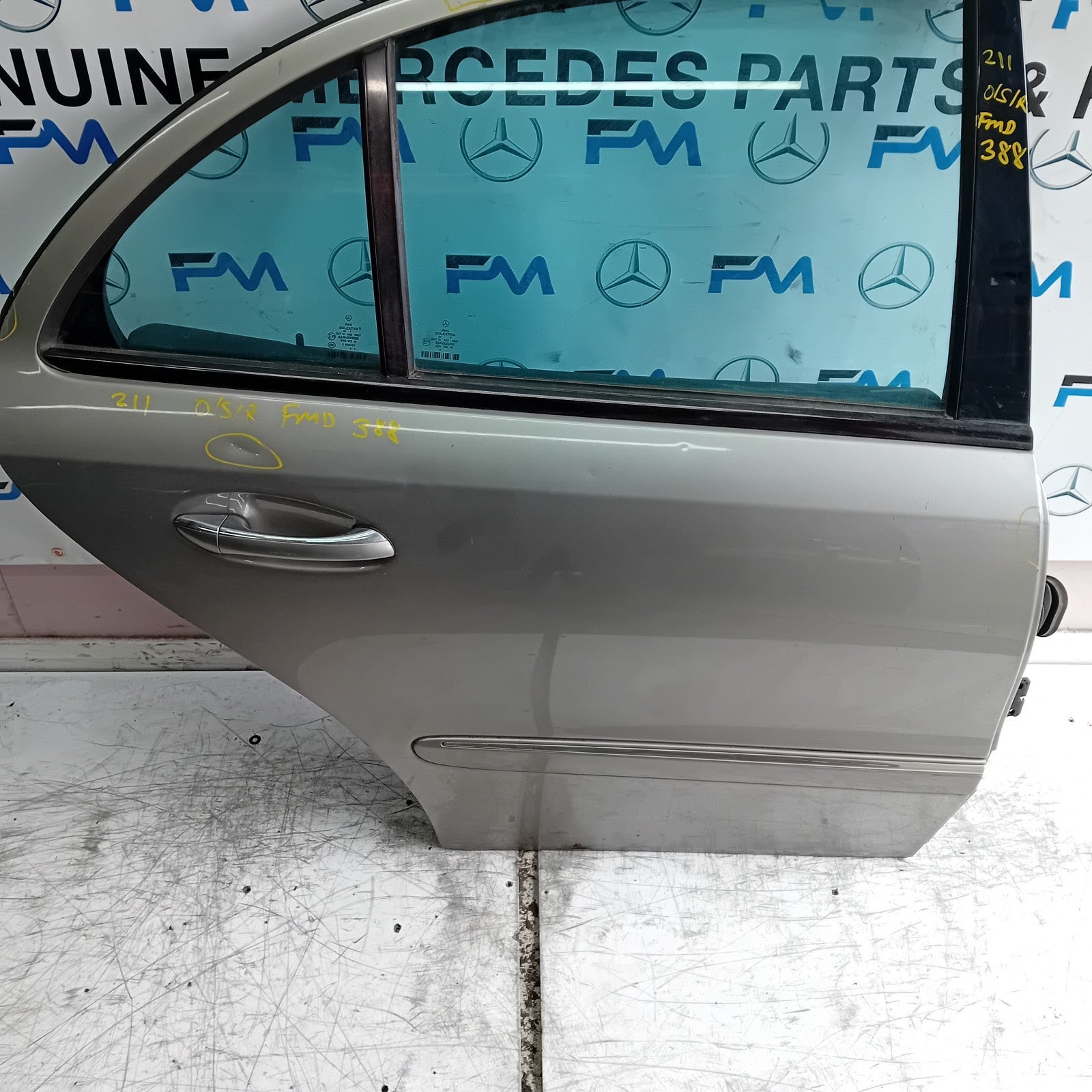 MERCEDES E-CLASS W211 DRIVER REAR DOOR OSR  2003-09 COMPLETE FMD388