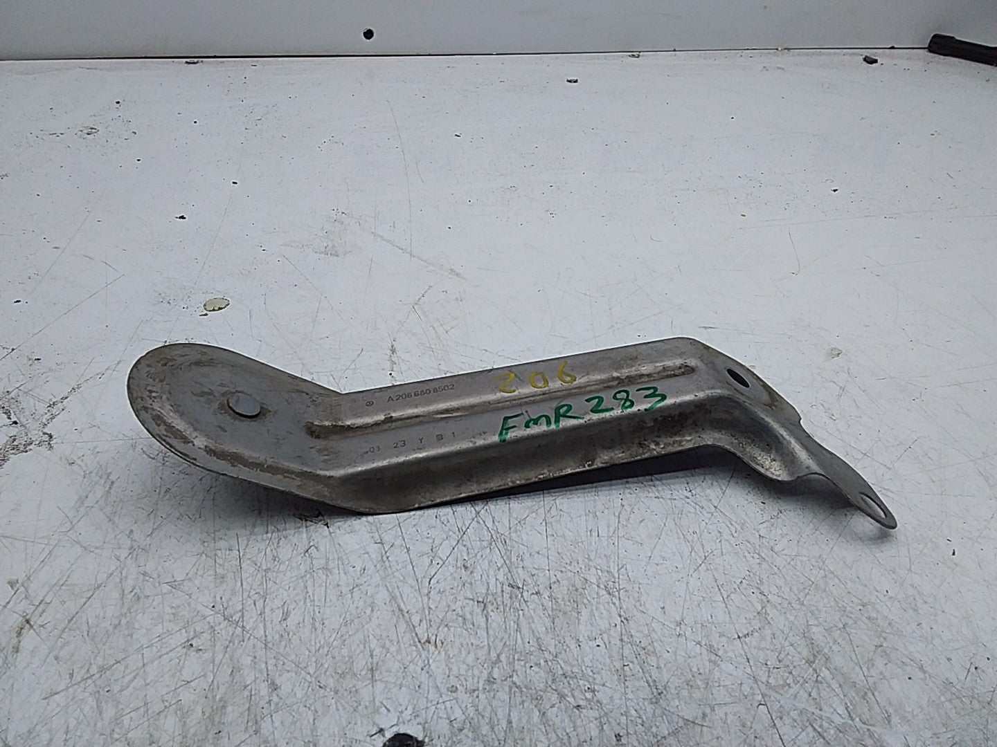 MERCEDES C-CLASS W206 REAR LEFT BUMPER BRACKET A2066808502 FMR283