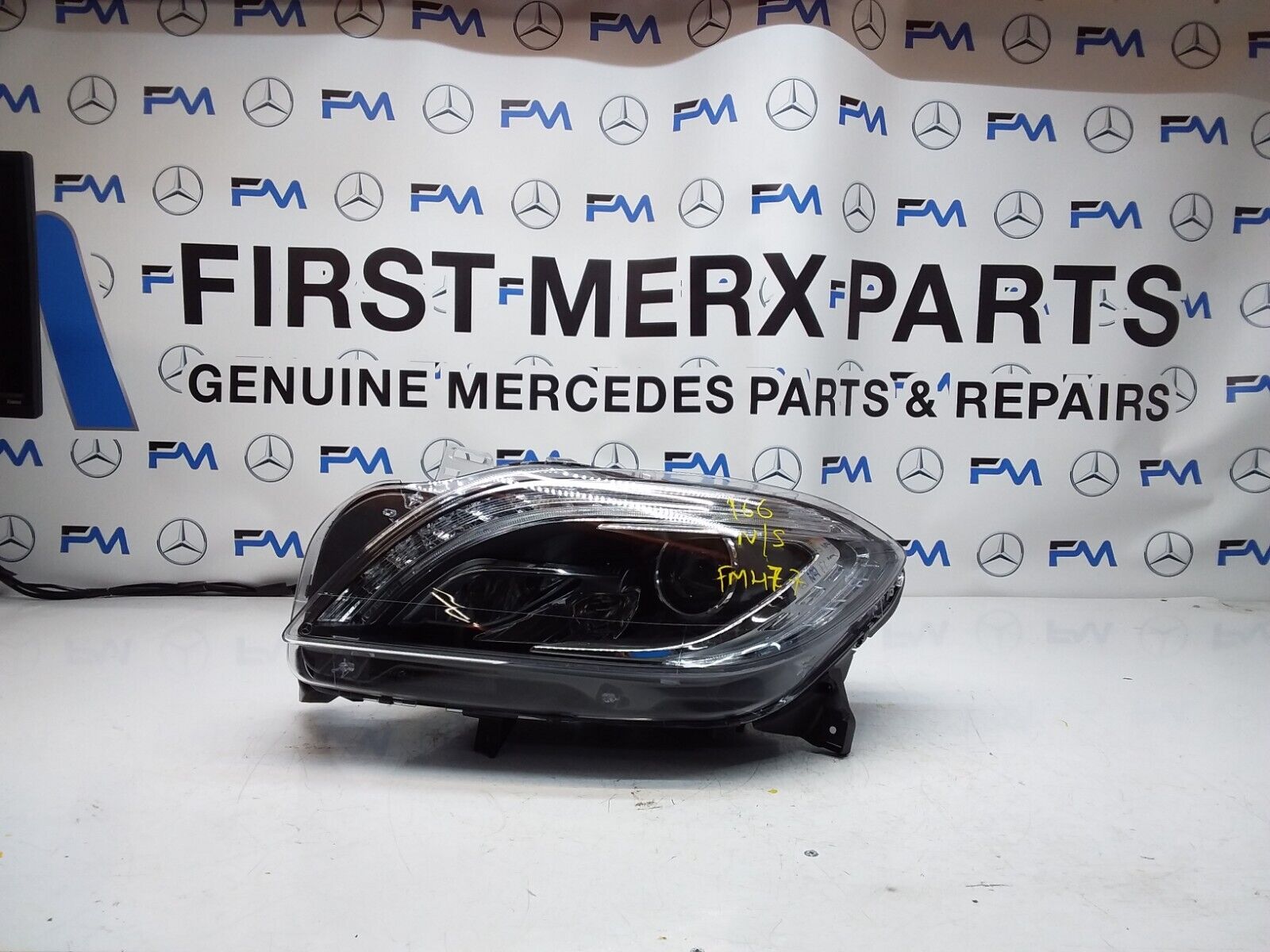 MERCEDES-BENZ W166 GLE PASSENGER NS  HEADLIGHT A1668204256 FMH77 LED INTELLIGENT