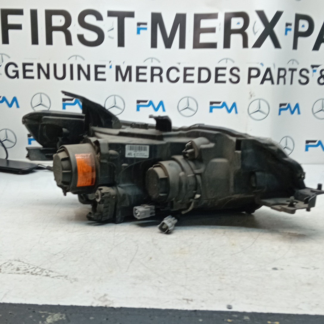 MITSUBISHI OUTLANDER MK3 2015 HEADLIGHT PASSENG NS LEFT L0094E U4YM 1U64 FMH196
