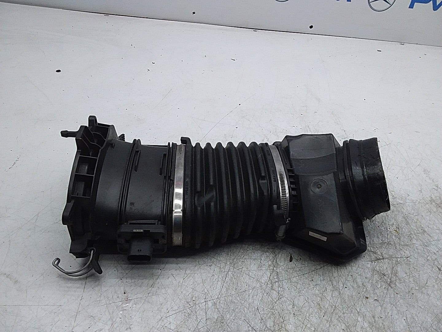 MERCEDES BENZ  E-CLASS W213  AIR INTAKE DUCT A6540980083 FMR217